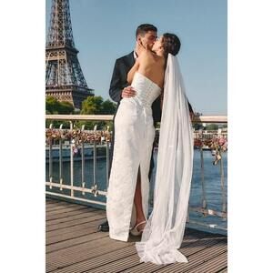 Lulus Perfect Details White Beaded Floral Cathedral-length Mesh Veil